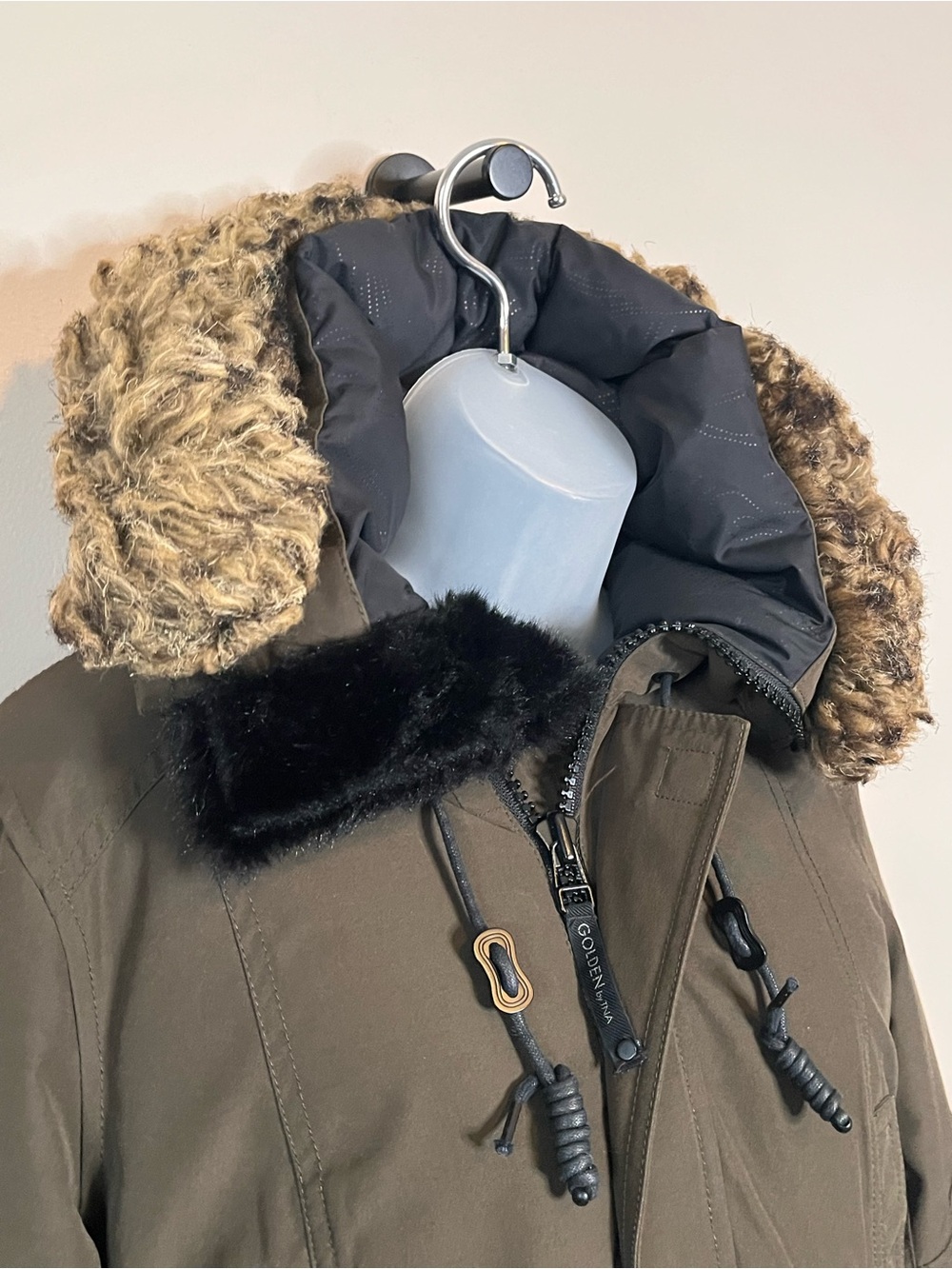 ARITZIA TNA Golden Bancroft Parka Down Coat Olive Medium - Picture 4 of 10